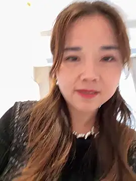 Efangfang online show from 12-21-24, 04:09