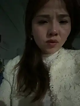 Efangfang online show from 02-24-25, 04:47