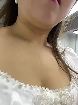 Efangfang online show from 03-04-25, 06:15