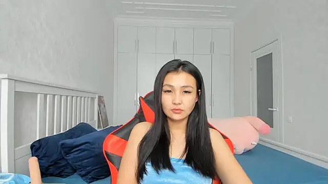 Missykitty01 online show from 01-20-25, 05:26