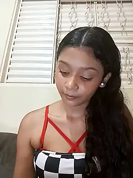 Snapshot of heleny901 chatting on 01-23-25, 10:01 heleny901 online show from 01-23-25, 10:01