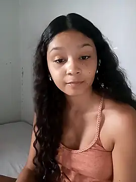 Snapshot of heleny901 chatting on 10-27-25, 08:13 heleny901 online show from 10-27-25, 08:13