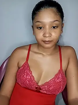 Snapshot of heleny901 chatting on 11-13-25, 04:33 heleny901 online show from 11-13-25, 04:33