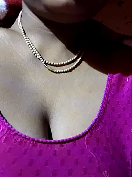 DARK WINE  online show from 11-10-25, 10:42