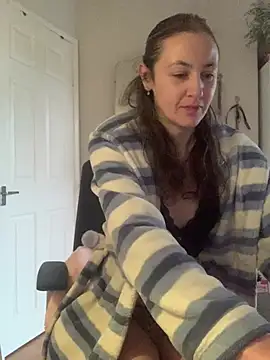 Snapshot of Littlelolo60 chatting on 01-27-25, 08:29 Littlelolo60 online show from 01-27-25, 08:29