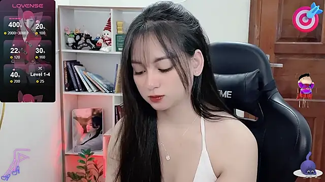 Snapshot of _Nana_20 chatting on 02-25-25, 04:10 Nana 20 online show from 02-25-25, 04:10