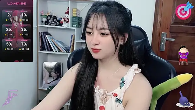 Snapshot of _Nana_20 chatting on 03-03-25, 10:10 Nana 20 online show from 03-03-25, 10:10