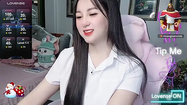 Snapshot of _Nana_20 chatting on 10-19-25, 04:46 Nana 20 online show from 10-19-25, 04:46