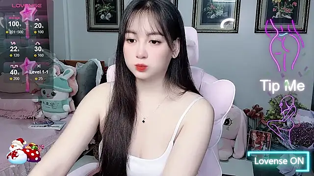 Snapshot of _Nana_20 chatting on 10-29-25, 03:36 Nana 20 online show from 10-29-25, 03:36