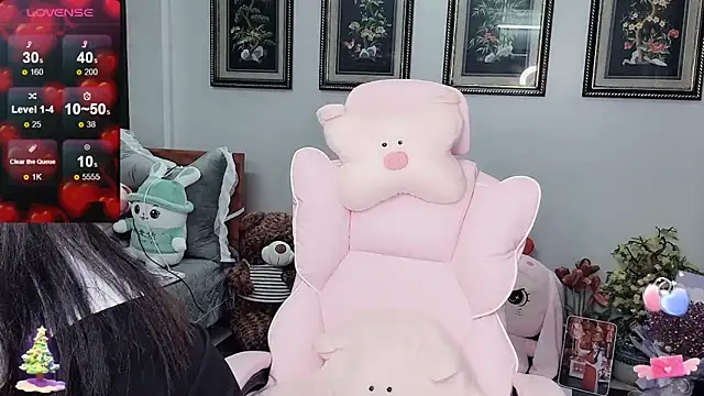 Snapshot of _Nana_20 chatting on 11-21-25, 09:13 Nana 20 online show from 11-21-25, 09:13