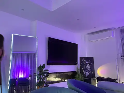 Mika Miller online show from 09-12-25, 07:14