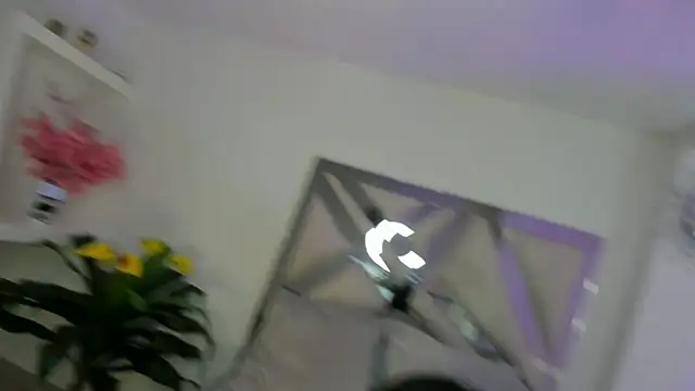 Snapshot of madisson_davon chatting on 02-02-25, 02:45 madisson davon online show from 02-02-25, 02:45