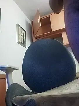 skrigul12 online show from 11-02-25, 06:38