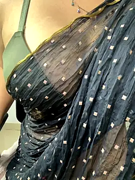 VR here 4U online show from 09-21-25, 04:19