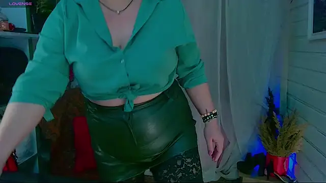 Snapshot of _Cloud_Atlas_ chatting on 02-09-25, 09:05  Cloud Atlas  online show from 02-09-25, 09:05