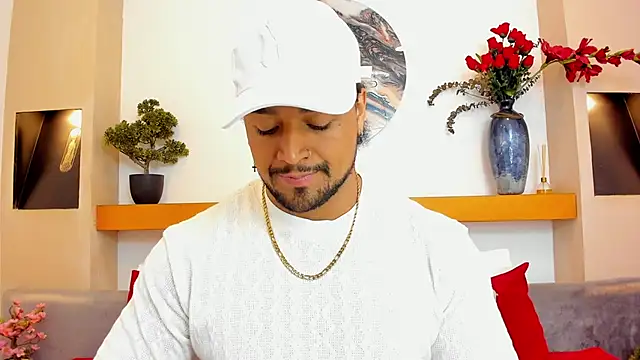 Snapshot of MikeEstevess chatting on 12-05-24, 10:56 MikeEstevess online show from 12-05-24, 10:56