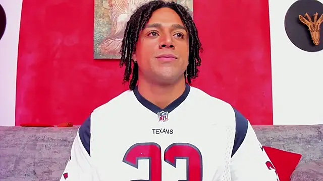 Snapshot of MikeEstevess chatting on 12-15-24, 12:38 MikeEstevess online show from 12-15-24, 12:38