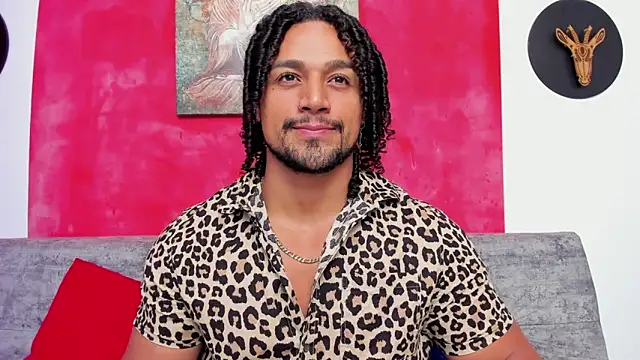 Snapshot of MikeEstevess chatting on 01-12-25, 02:56 MikeEstevess online show from 01-12-25, 02:56