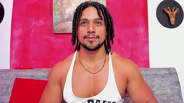 Snapshot of MikeEstevess chatting on 01-12-25, 09:19 MikeEstevess online show from 01-12-25, 09:19