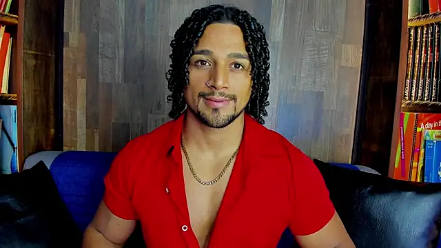 Snapshot of MikeEstevess chatting on 02-22-25, 03:23 MikeEstevess online show from 02-22-25, 03:23