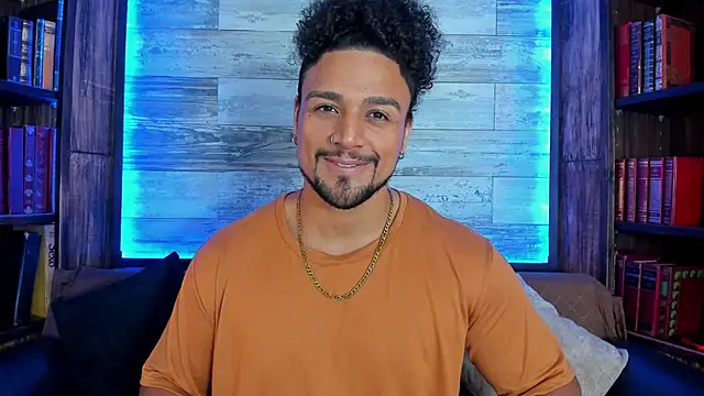 Snapshot of MikeEstevess chatting on 03-07-25, 02:15 MikeEstevess online show from 03-07-25, 02:15