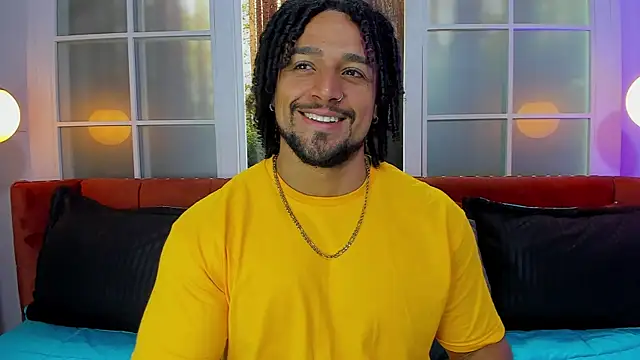 Snapshot of MikeEstevess chatting on 03-15-25, 05:19 MikeEstevess online show from 03-15-25, 05:19