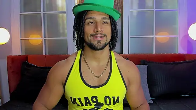 Snapshot of MikeEstevess chatting on 03-16-25, 04:20 MikeEstevess online show from 03-16-25, 04:20