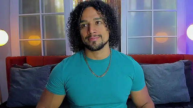 Snapshot of MikeEstevess chatting on 03-18-25, 04:26 MikeEstevess online show from 03-18-25, 04:26