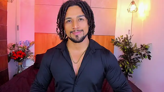 Snapshot of MikeEstevess chatting on 03-22-25, 09:24 MikeEstevess online show from 03-22-25, 09:24