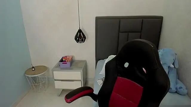 Kittytimberlake online show from 02-26-25, 07:38