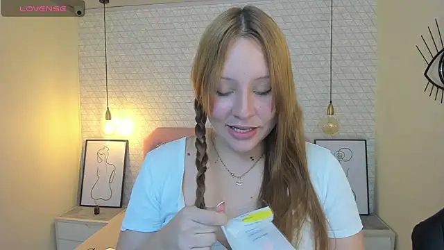 Kittytimberlake online show from 09-16-25, 07:15