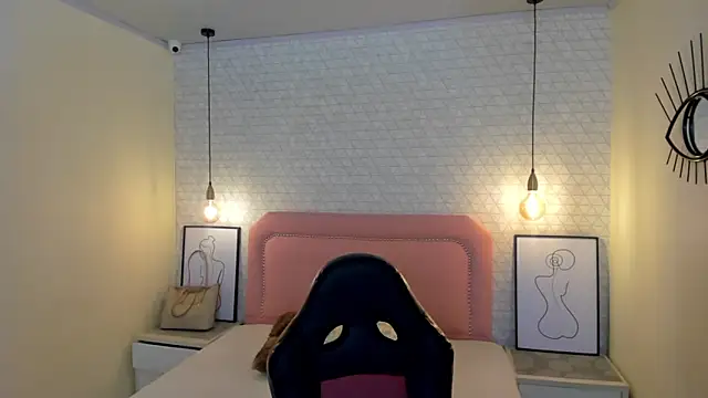 Kittytimberlake online show from 10-10-25, 12:26