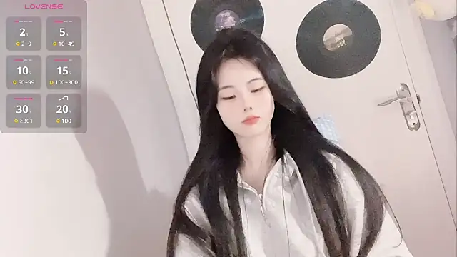 Qedgjwyz1 online show from 02-06-25, 04:42