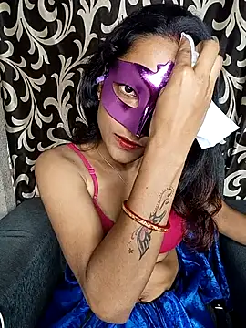 REVA DARLING online show from 10-16-25, 06:36