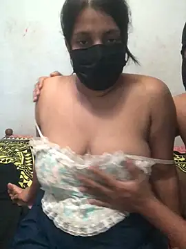 Snapshot of NOORA-GIRL chatting on 02-07-25, 02:04 NOORA-GIRL online show from 02-07-25, 02:04