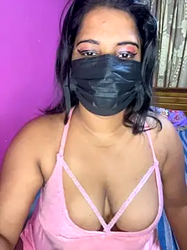 Snapshot of NOORA-GIRL chatting on 10-18-25, 04:37 NOORA-GIRL online show from 10-18-25, 04:37