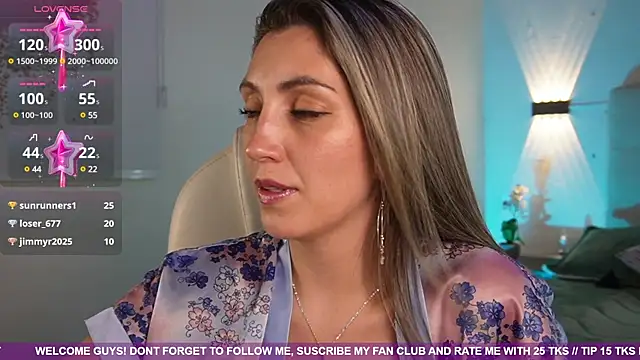 Snapshot of anny_sweet72 chatting on 01-09-25, 06:26 anny sweet72 online show from 01-09-25, 06:26