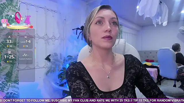 Snapshot of anny_sweet72 chatting on 10-23-25, 12:48 anny sweet72 online show from 10-23-25, 12:48