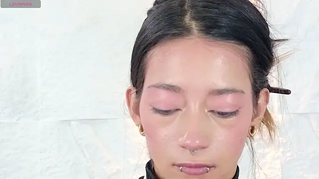 zorravioletta1 online show from 11-24-25, 04:18