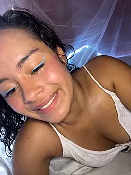 Snapshot of Marie_Rose chatting on 01-12-25, 06:05 Marie Rose online show from 01-12-25, 06:05