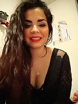 Saturnia Yvonne online show from 03-07-25, 11:49