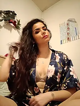 Saturnia Yvonne online show from 03-11-25, 11:48