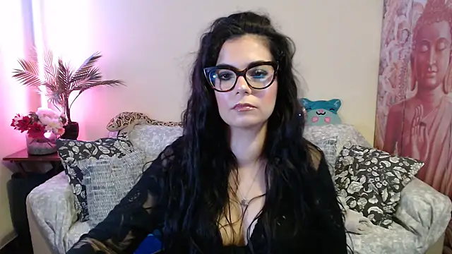 Saturnia Yvonne online show from 09-27-25, 02:00