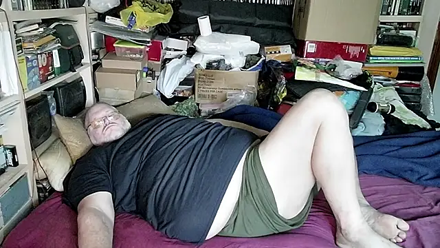 hadeszeuss2 online show from 02-18-25, 04:59