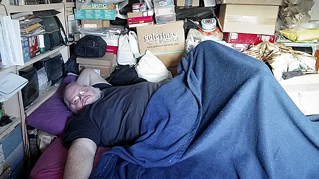 hadeszeuss2 online show from 12-01-25, 03:39