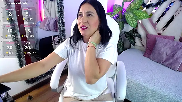 Camille jhonson online show from 12-21-25, 10:44