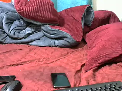 Snapshot of Creamy_dolly chatting on 12-19-24, 01:18 Creamy dolly online show from 12-19-24, 01:18