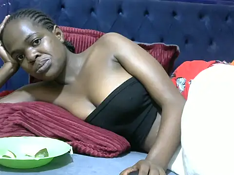 Creamy dolly online show from 12-02-25, 08:08