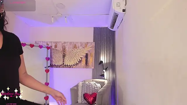 emma alice  online show from 02-08-25, 06:44