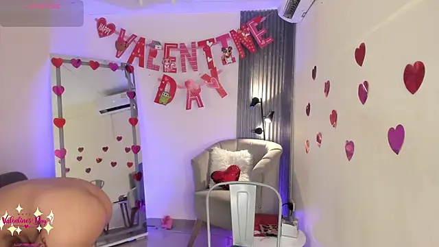 emma alice  online show from 02-18-25, 06:37